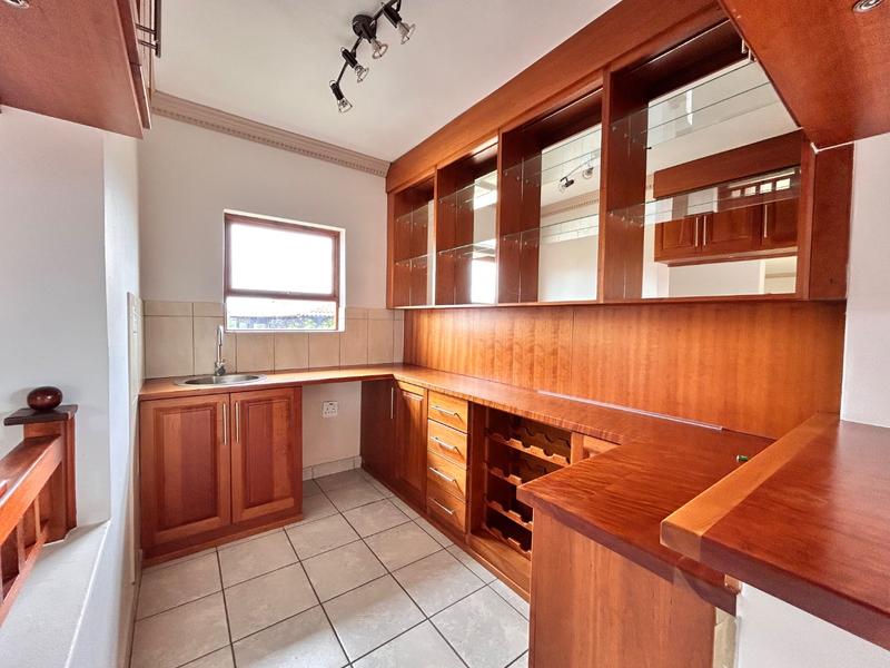 5 Bedroom Property for Sale in Birdwood Estate North West